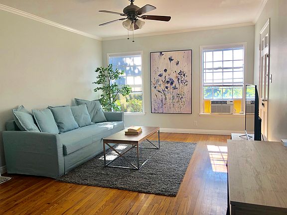 2nd image of 5624 Riverton Ave