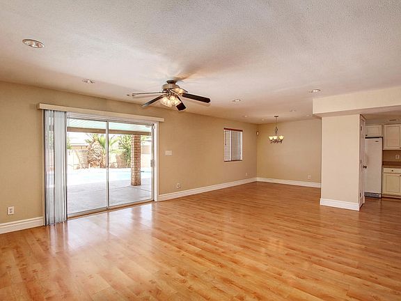 4th image of 2110 E Concorda Dr