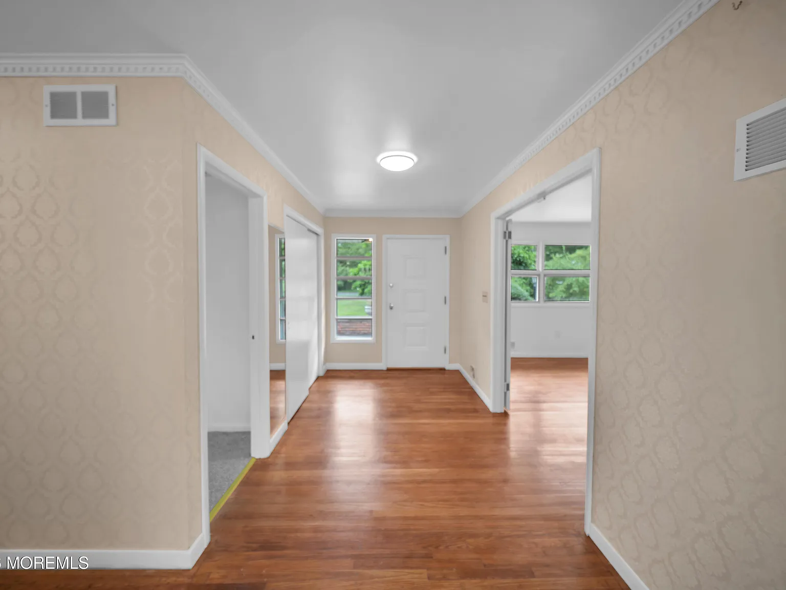 5 bed, 3.5 bath, 2934 sqft, $7,800 — Photo 3