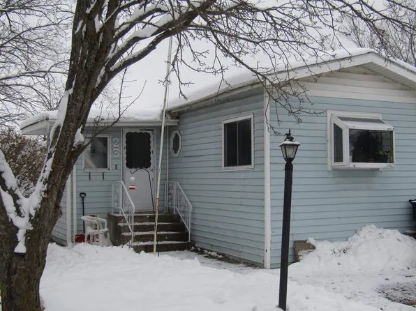 23 Falling Creek Dr Unit 23, Janesville, WI 53548