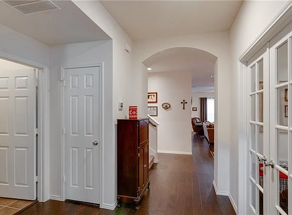 5th image of 436 High Desert Dr