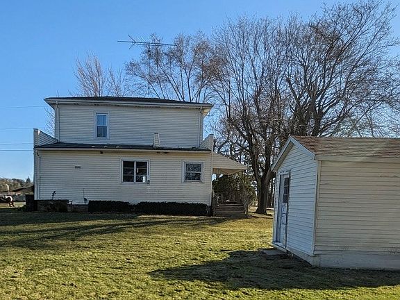 5th image of 12345 Grove Rd