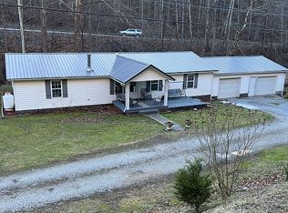 47 Chevy Dr, Jenkins, KY 41537