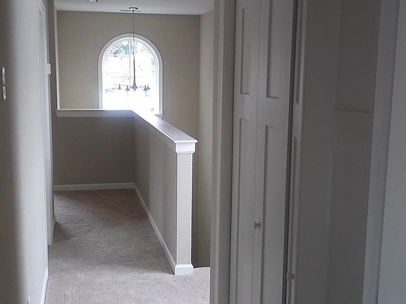 5th image of 4710 Clifford St