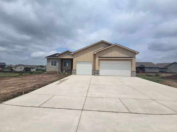 2910 E Burlington Ct, Wichita, KS 67219