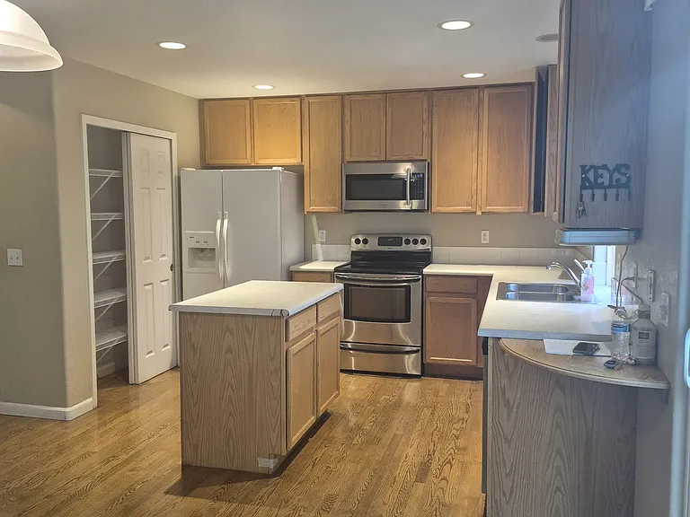 5496 Ansel Dr — Photo 13