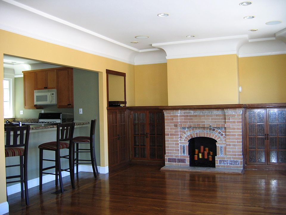 Open floorplan for Kitchen / Living / Dining