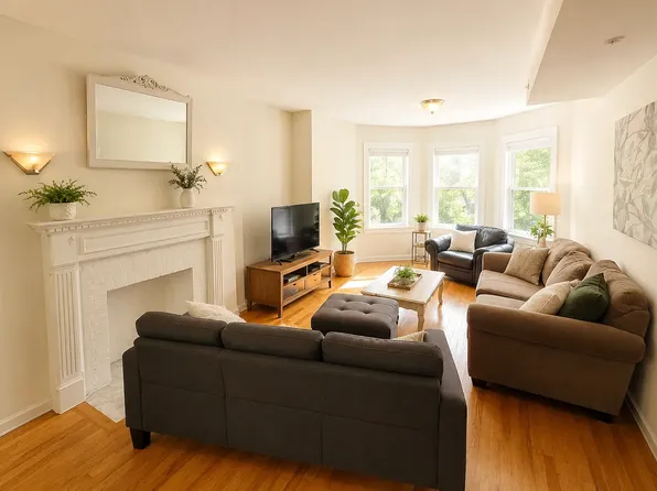 1402 Beacon St, Brookline, MA