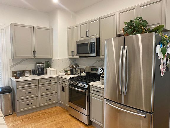 Chef's Kitchen With Gas Stove