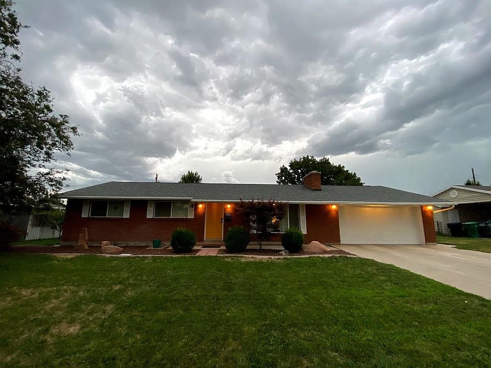 1st image of 793 E Oakmont Ave