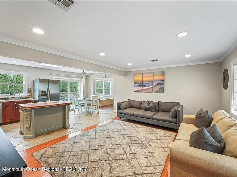 328 23rd Ave — Photo 5