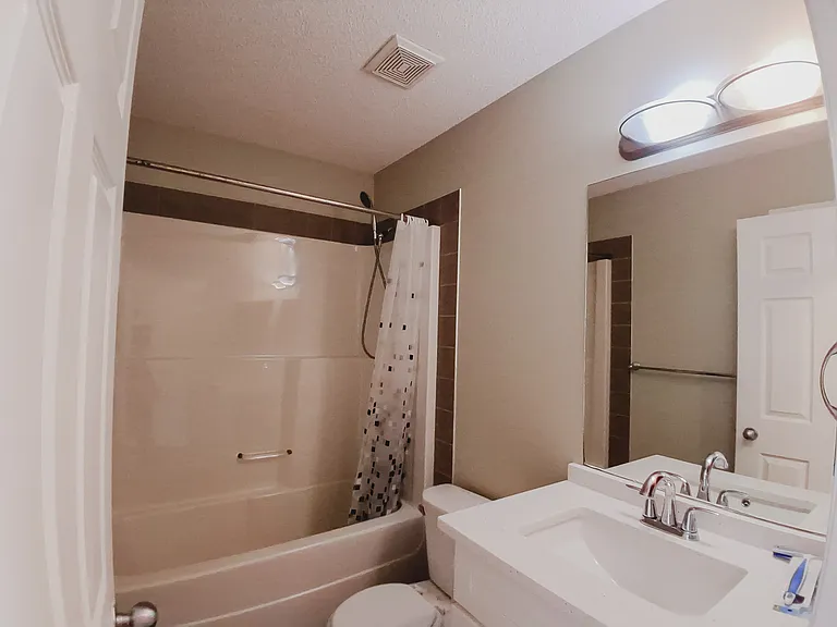 346 Saddlebrook Way NE — Photo 16