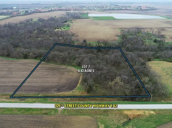 7 325th St, Woodward, IA 50276