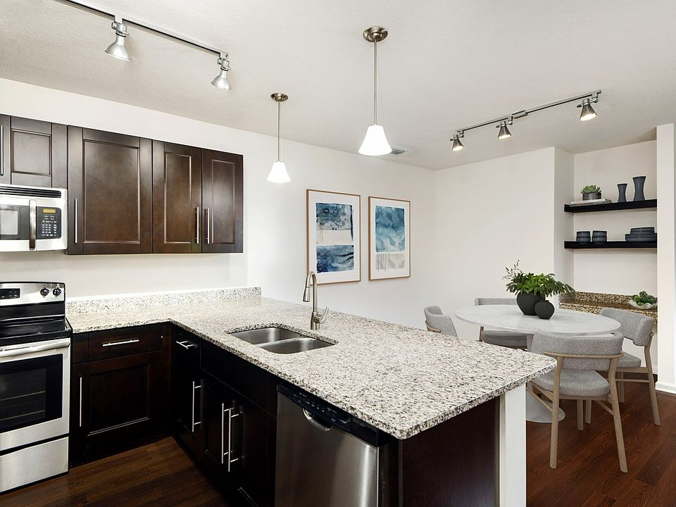 The Marq Highland Park Apartments Kitchen