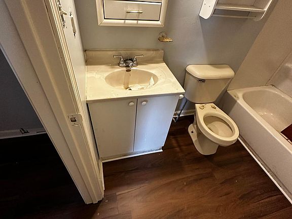 3rd image of 4502 E Washington St #3
