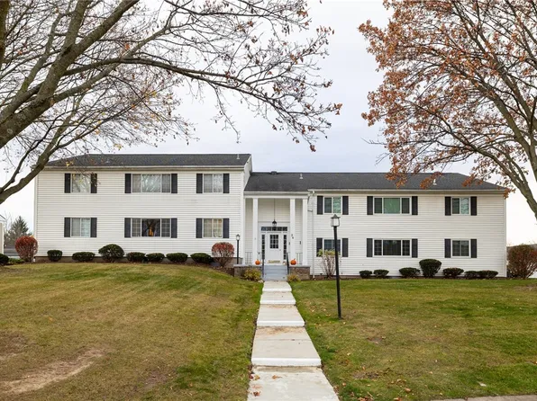 26 Colonial Pkwy APT H, Pittsford, NY 14534