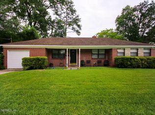 1815 Cedar River Dr, Jacksonville, FL 32210