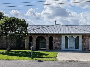 400 Belle Vue Dr, Lockport, LA 70374