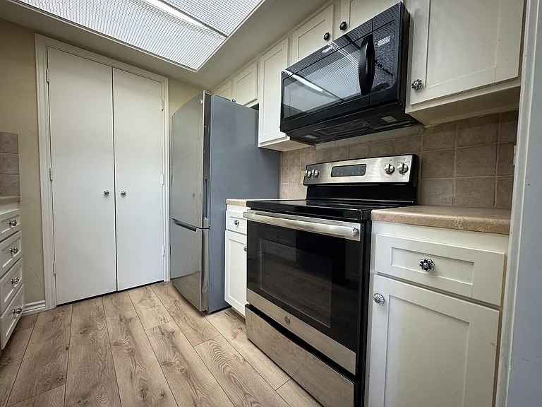 1121 Signal Ridge Pl — Photo 13