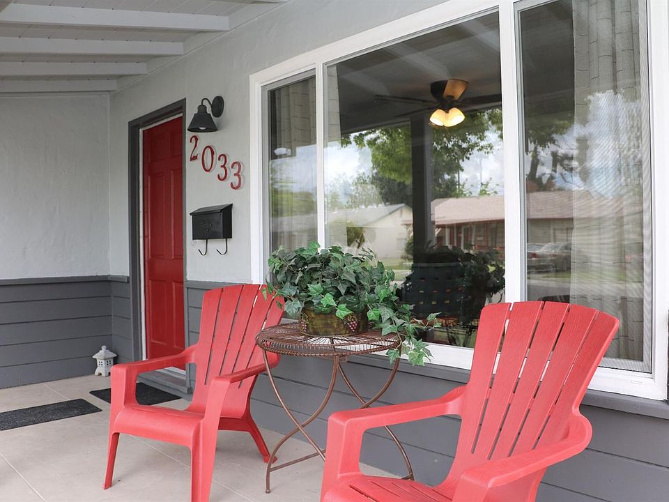 1st image of 2033 W Sonoma Ave