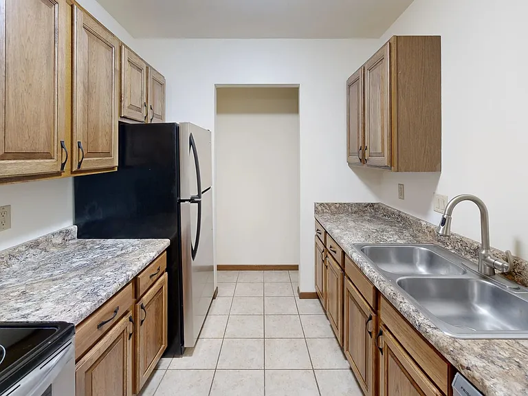 High Point Commons Apartments — Photo 47