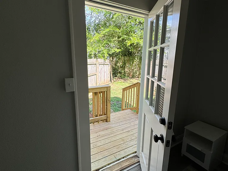 1223 Brookwood Dr — Photo 25