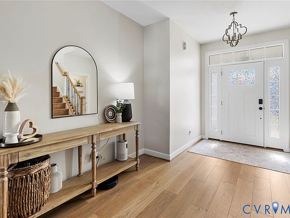 3rd image of 9409 Alsace Ct