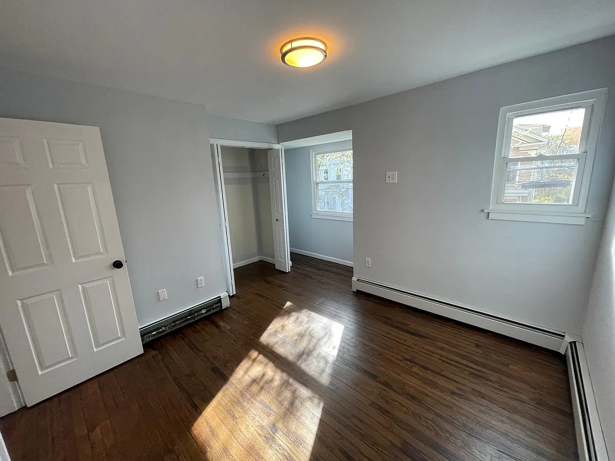 Building Photo - 437 Orchard St #A1