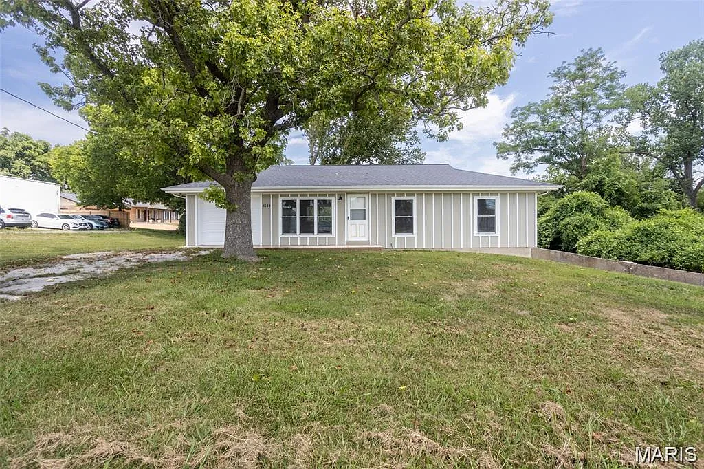 5 bed, 3.0 bath, 2600 sqft, $2,400 — Photo 1