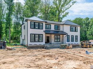 790 Blauvelt St, River Vale, NJ 07675