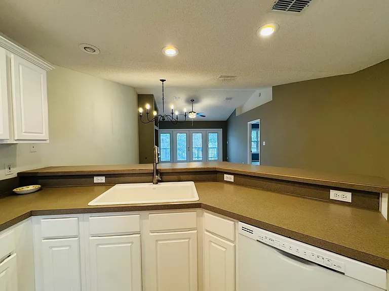 7361 Hollis St — Photo 35