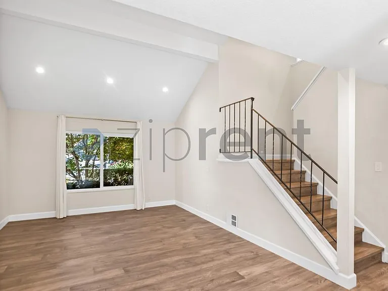 35059 Sellers Ct — Photo 7