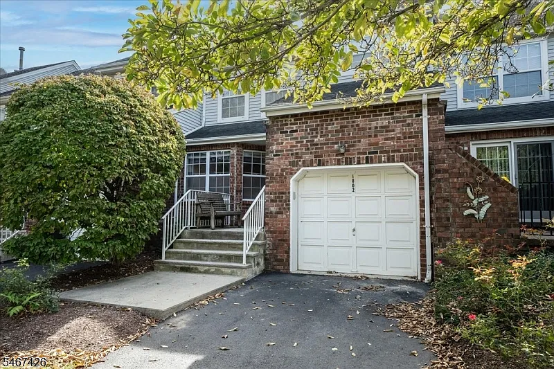 2 bed, 2.5 bath, $3,000 — Photo 2