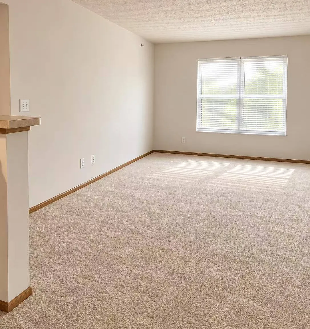 2 bed, 938 sqft, $1,250 — Photo 1