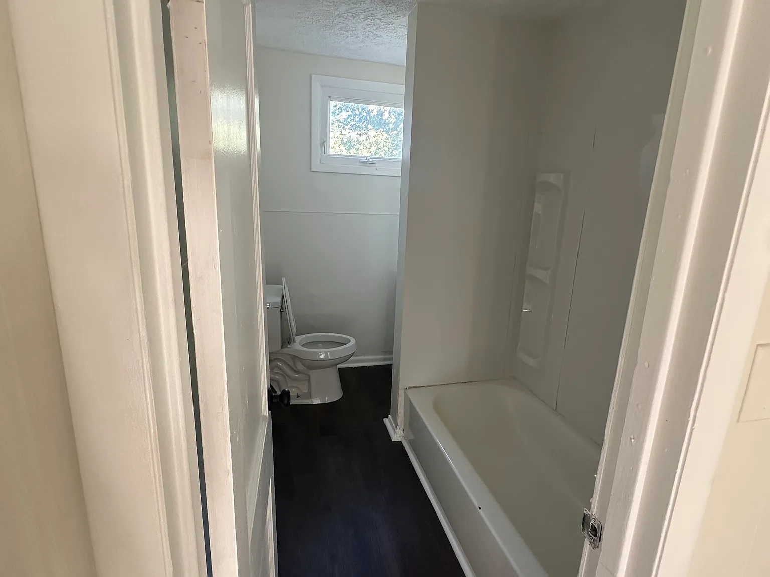 3 bed, 900 sqft, $1,200 — Photo 4