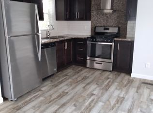 3123 Cedar Knoll Cir, Waterloo, IA 50701