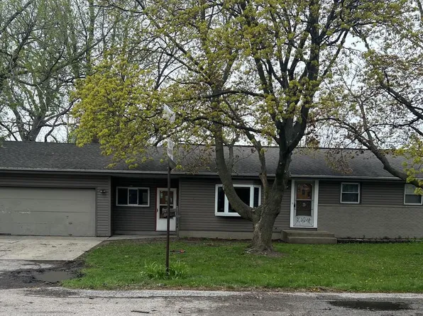 3704 S 56th STREET, Greenfield, WI 53220