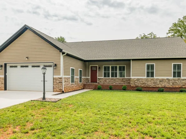 3662 Coffee Rd, Lynchburg, VA 24503