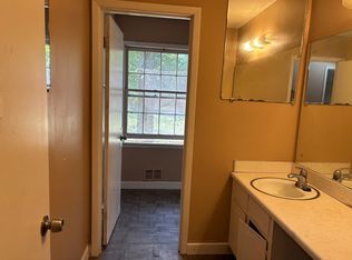 2173 Newgate Dr, Decatur, GA 30035