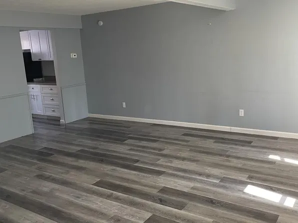 762 Mentor Ave APT 40, Painesville, OH 44077