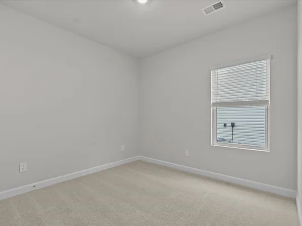 110 Blooming Meadow Rd, Piedmont, SC 29673