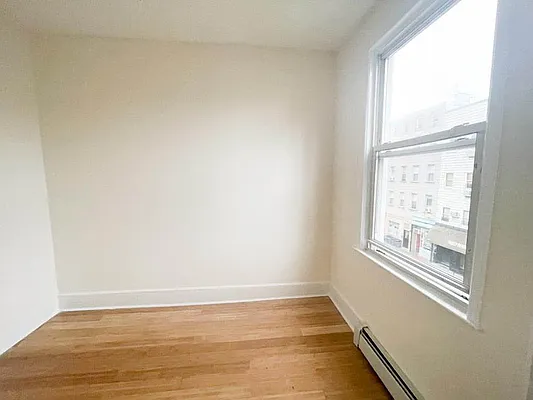 Rented by Ulas Real Estates Inc | media 27