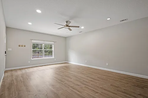 277 Myrtle Ave Photo 1
