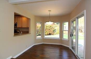 4th image of 2194 Londonderry Ct