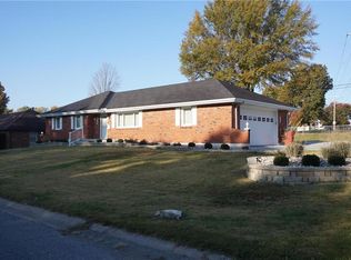 826 N Apache Dr, Independence, MO 64056