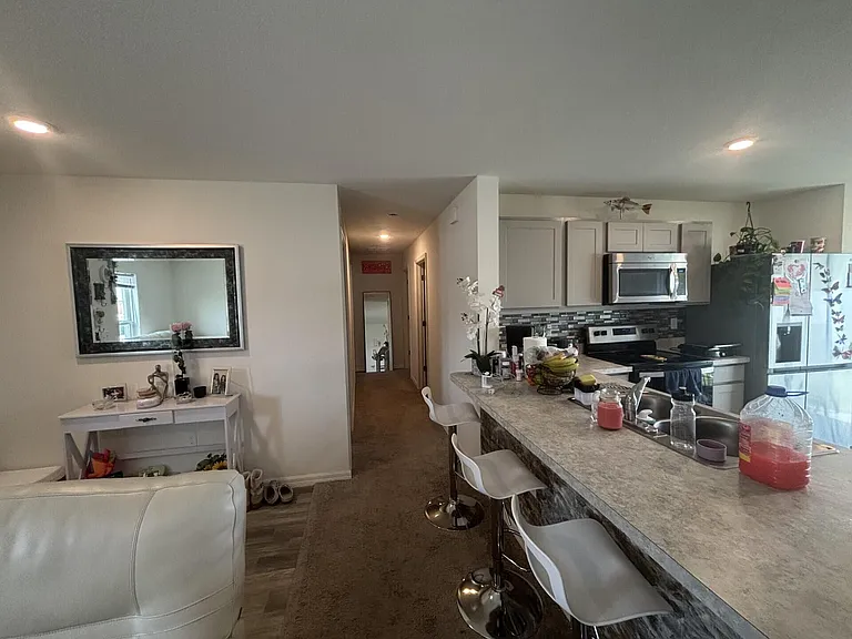 402 NE Mainsail St — Photo 10