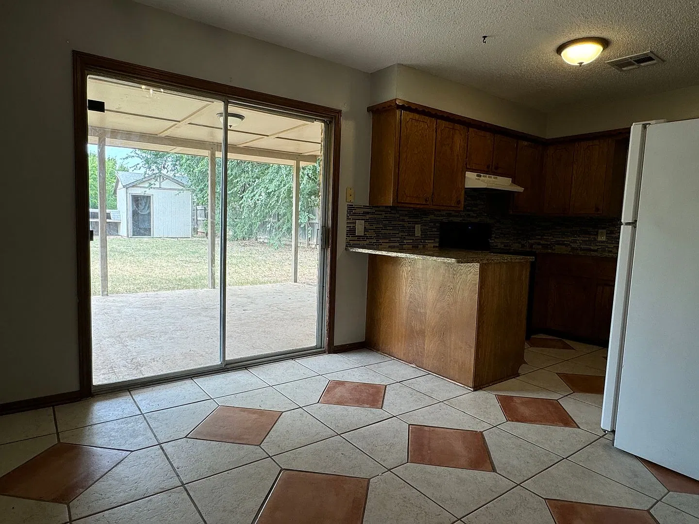 5706 NW Chestnut- coming soon! — Photo 3