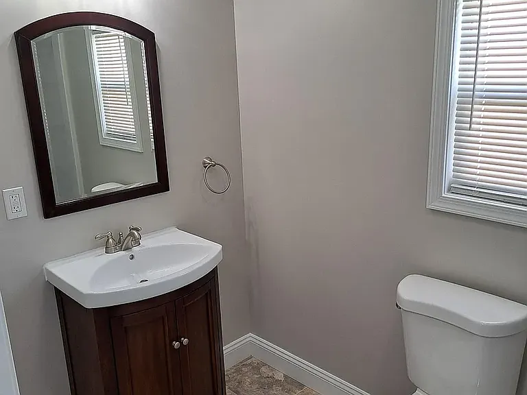 122 W Main St #REAR — Photo 6