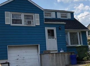 19 Carter Pl, Parlin, NJ 08859