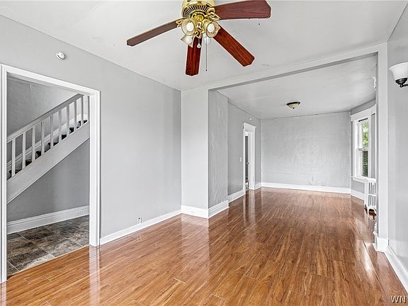 4th image of 144 Germain St